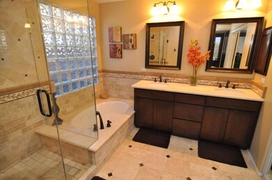 18 Master Bathroom