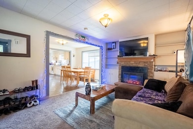 419 NW D St, Grants Pass, OR 97526 - photo 7