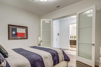 You will see the frosted doors make it very privat