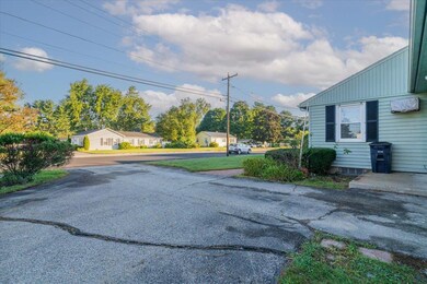 270 Broad St, Nashua, NH 03063 - photo 5