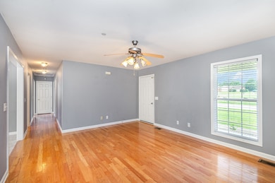 381 Bailey Ln, Pleasant View, TN 37146 - photo 7