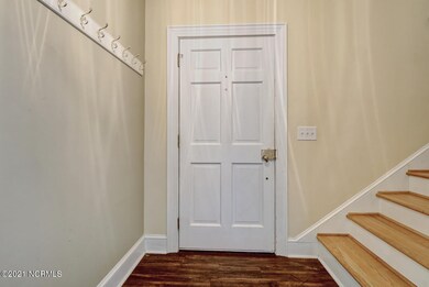 1912 Colleton Ct Wilmington NC-large-006