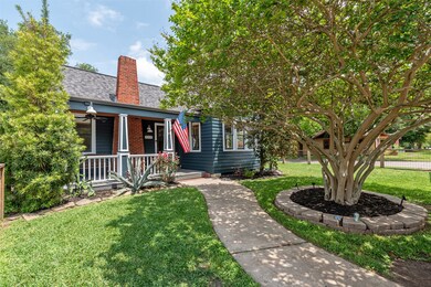 1001 W Gardner St, Houston, TX 77009 - photo 2