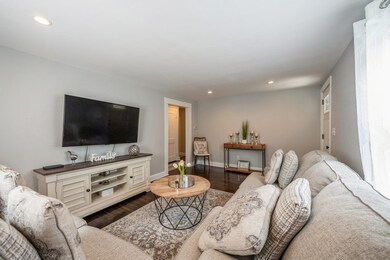 10 Ellen Rd, Woburn, MA 01801 - photo 3