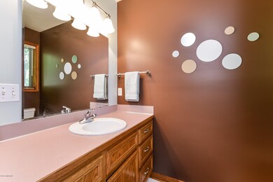 711 Pendleton Dr NE, Comstock Park, MI 49321 - photo 7