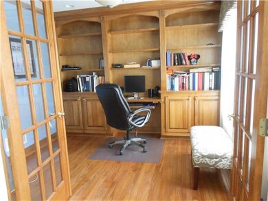 Studio/Study/Office