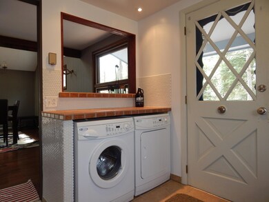#4-Glennon Laundry Nook