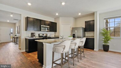 125 Woodford Dr, Stephens City, VA 22655 - photo 2