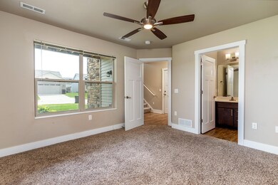 graphicbee05-1104CheyenneDr-Nevada