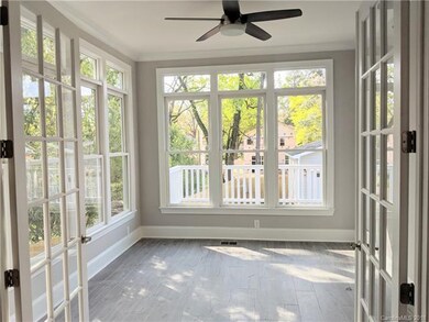 SUNROOM WITH ENTRANCE TO ENTERTAINMENT DECK