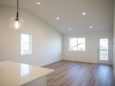 6728 Meadow View Dr S, Fargo, ND 58104 - photo 6