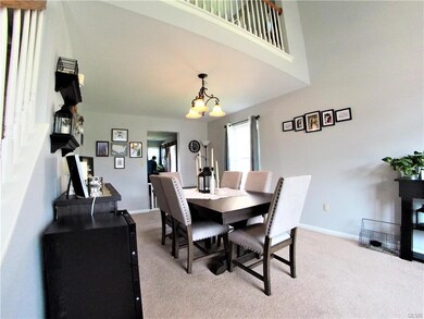 4061 Hemlock Dr, Coplay, PA 18037 - photo 3