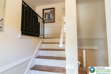 1226 Stones Crossing Rd, Easton, PA 18045 - photo 4