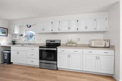 131 Jupiter Cir, West Wareham, MA 02576 - photo 4