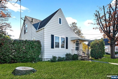 80 Barricklo St, Trenton, NJ 08610 - photo 2