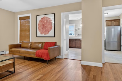 202 Laurel St, Hartford, CT 06105 - photo 7