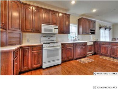 21 Muhlenbrink Rd, Colts Neck, NJ 07722 - photo 7