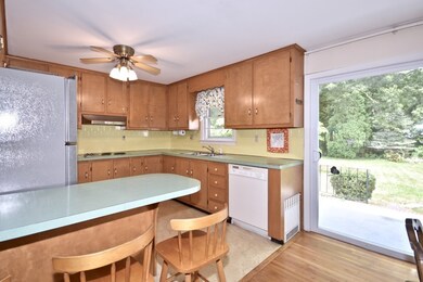 10 Jarvis Ave, Fairhaven, MA 02719 - photo 4