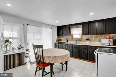 1017 Farmington Ave, Pottstown, PA 19464 - photo 7