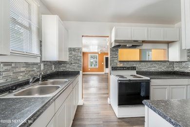 1018 W 23rd St, Jacksonville, FL 32209 - photo 6