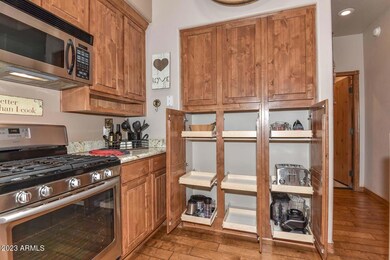 Kitchen-Pantry