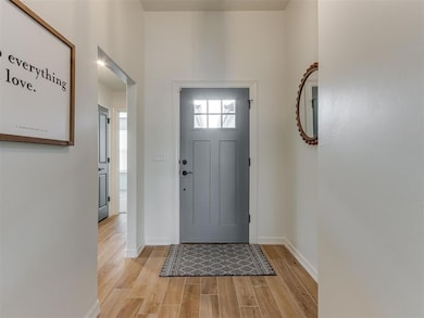 11020 SW 34th Terrace, Yukon, OK 73099 - photo 5