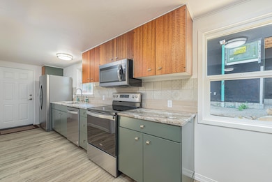 266 NW Riverside Blvd, Bend, OR 97701 - photo 7