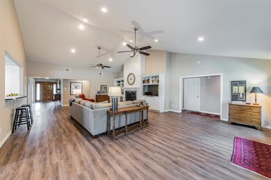 115 Woodcrest St, Weatherford, TX 76087 - photo 4