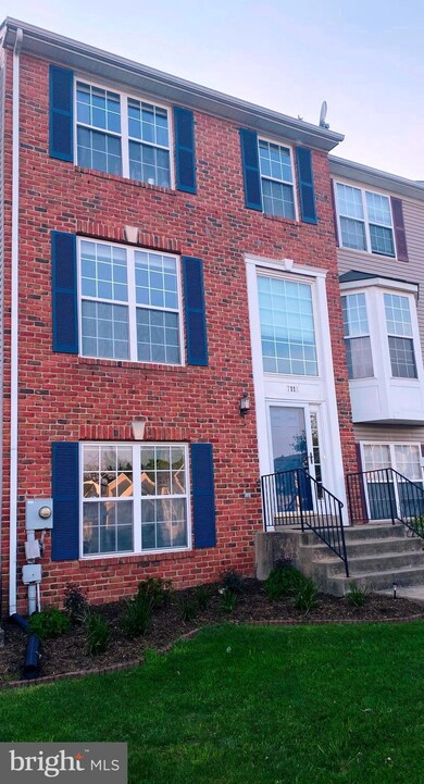 7112 Ladd Cir, Frederick, MD 21703 - photo 2