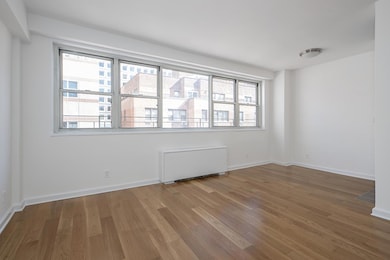 The Hawthorne unit 14J, New York, NY 10022 - photo 6