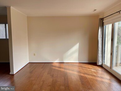 15279 Forest Grove Dr, Woodbridge, VA 22191 - photo 5