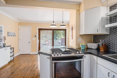 006-1323-w-maple-st-kalamazoo-mi-49008