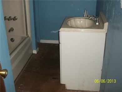 Full Bath. missing components not winterized