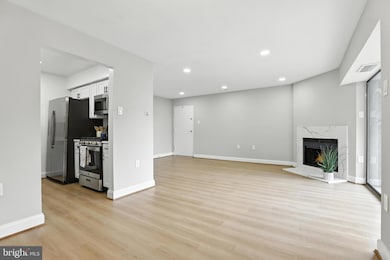 114 Mountain Rd unit 2C, Glen Burnie, MD 21060 - photo 6