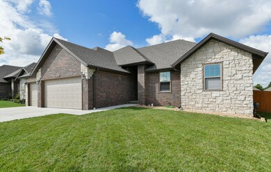 701 N Maplewood Hills Rd, Nixa, MO 65714 - photo 2