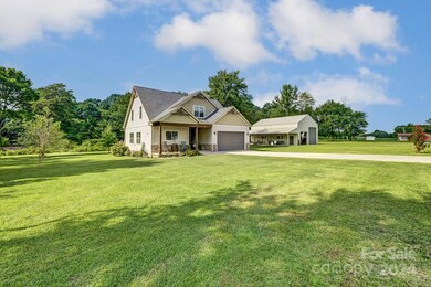 128 Skyland Dr, Statesville, NC 28625 - photo 3