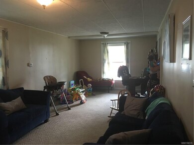 Living Area (Lower)
