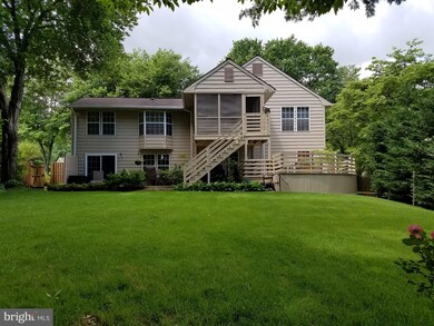 12214 Guinevere Rd, Glenn Dale, MD 20769 - photo 5