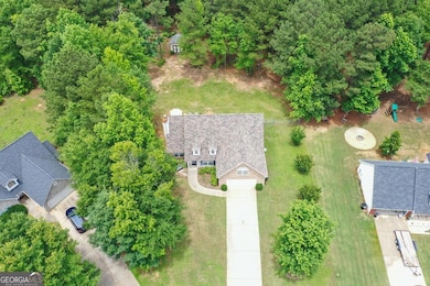 320 Cobb Ct, Hampton, GA 30228 - photo 3