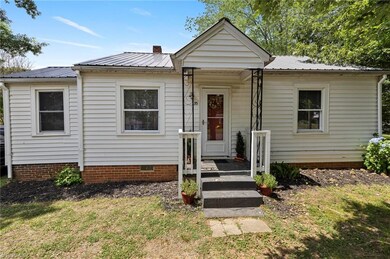 335 Hall Dr, Asheboro, NC 27205 - photo 3