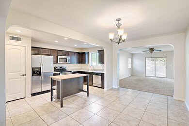 6819 N 10-006-11-Dining Ro-MLS_Size