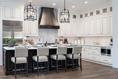 03 KITCHEN