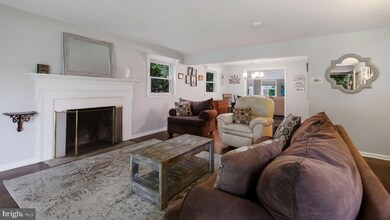 302 Scott Ln, Wallingford, PA 19086 - photo 5