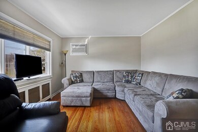 518 Clinton Ave, Middlesex, NJ 08846 - photo 5