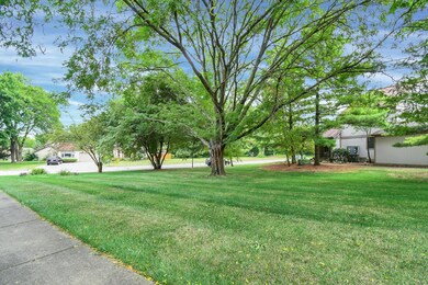 635 Farler Dr unit B, Columbus, OH 43213 - photo 4