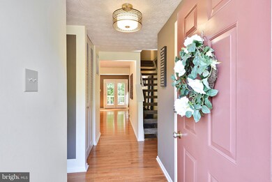 545 Bay Dale Ct, Arnold, MD 21012 - photo 2