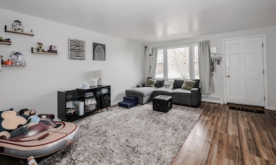 1 Oakwood Ln unit 2, Goffstown, NH 03045 - photo 3