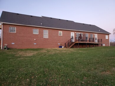 601 Foxhall Dr, Shelbyville, TN 37160 - photo 4