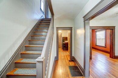 406 E Markison Ave, Columbus, OH 43207 - photo 2