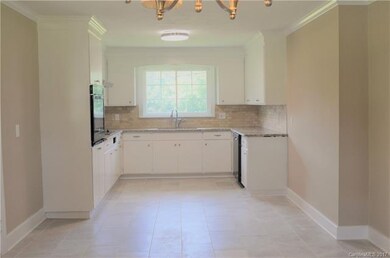 223 N Greenbriar Rd, Statesville, NC 28625 - photo 3